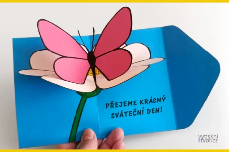 Přání ke Dni matek - Vytvořte si s dětmi z papíru pop-up motýla na květině
